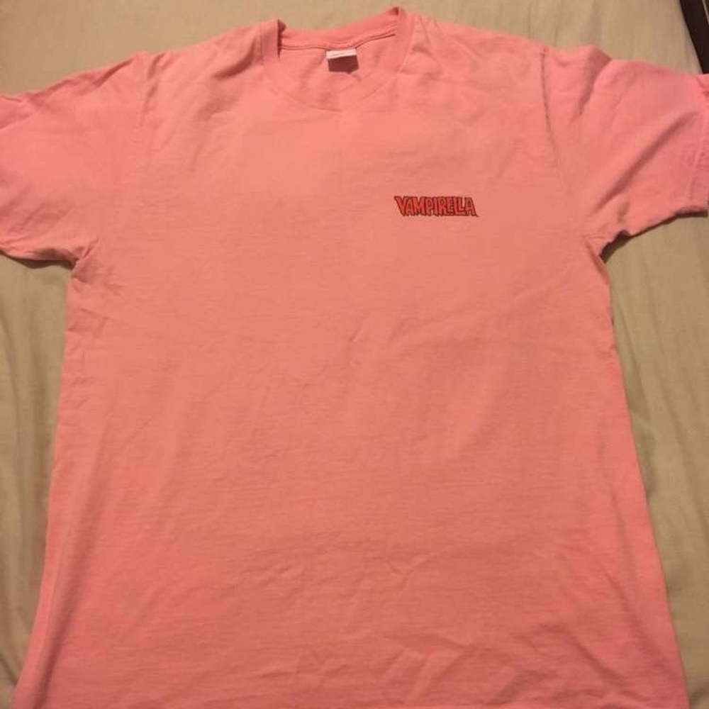 Vampirella X Supreme tee